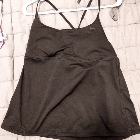 Nike workout tank top - Picture 1 of 3